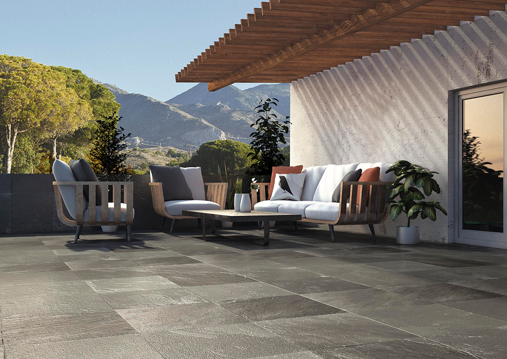 colocar muebles de terraza